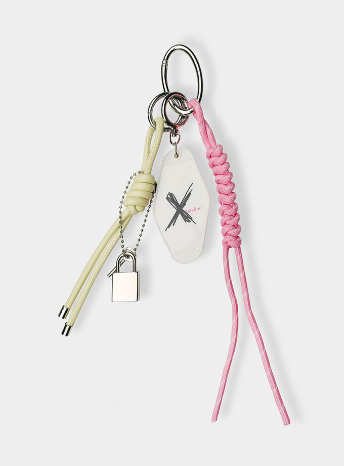 Брелок bitchin' & no baggage just attitude BITCHIN' (BTCH_007-1)