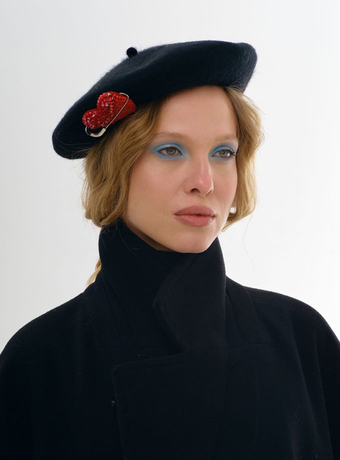 Чорний вовняний берет Hearts BITCHIN' (BTCH_0954-1)