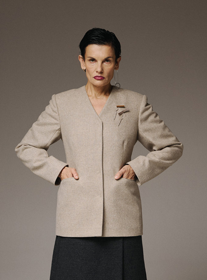 Приталений вовняний піджак без коміра SELERA (SLR_FW26_6)