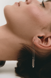 Прикраси з українською символікою